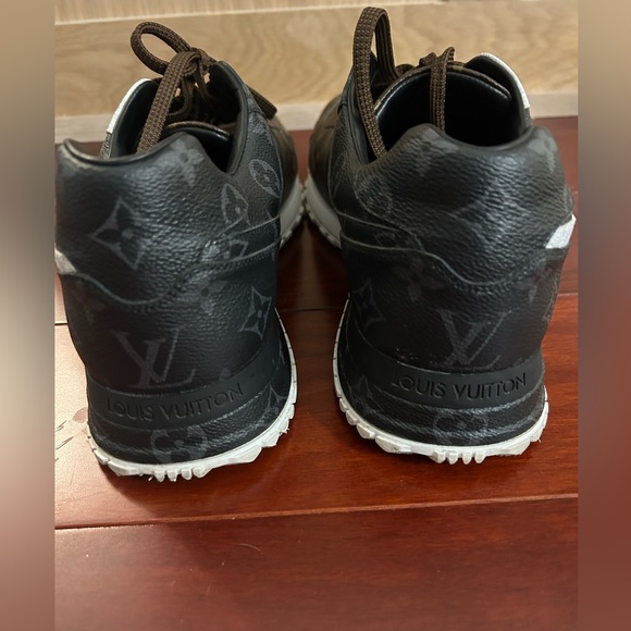 Louis Vuitton ‘Tri-Color’ Run Away Sneaker Men’s Size 12 Excellent Condition - Picture 7 of 9